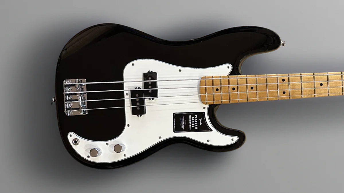 Player II Precision Bass - Black w/Maple