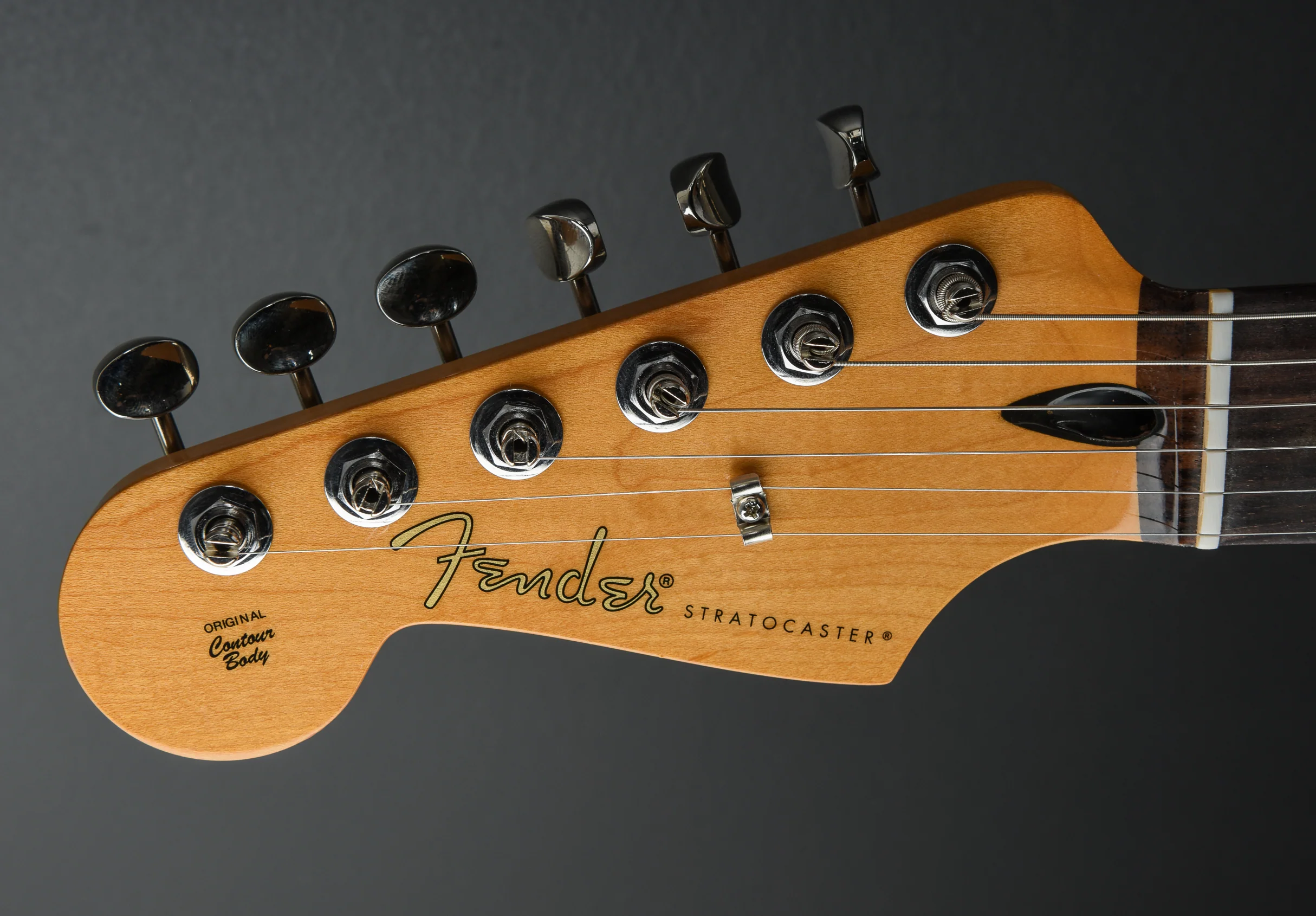 Player II Stratocaster Left Hand - 3-Color Sunburst W/Rosewood - Image 6