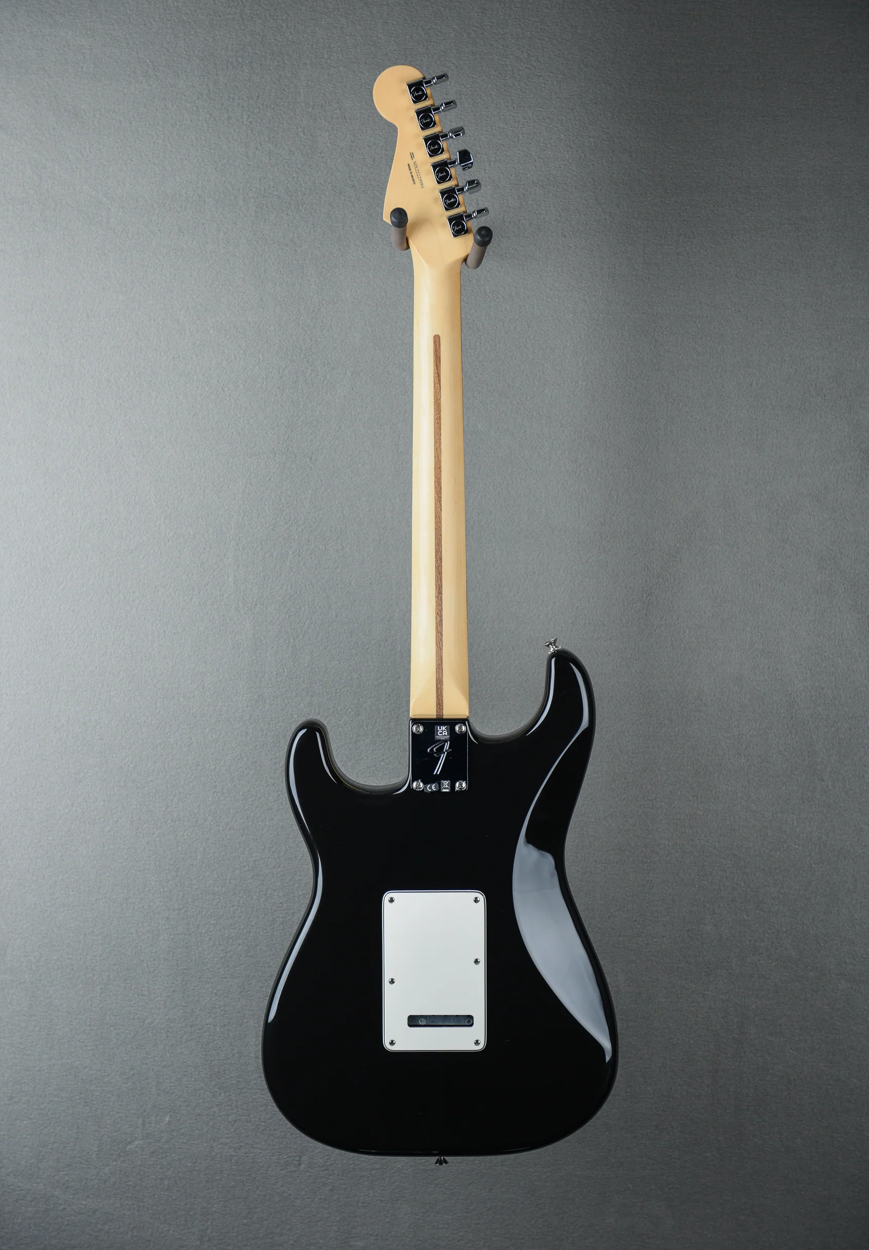 Player Stratocaster - Black W/ Pau Ferro - Image 4