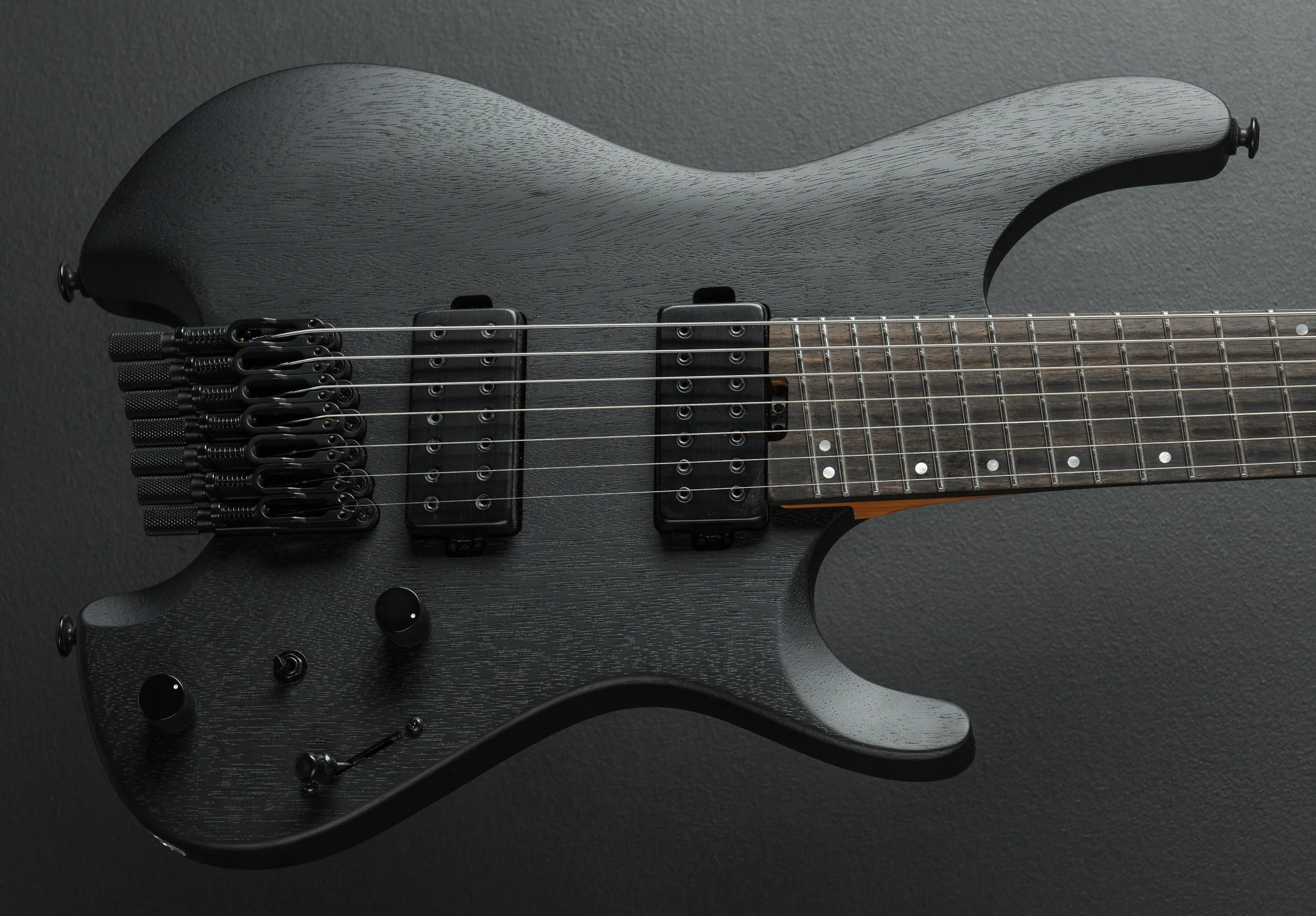 QX527BWK - Weathered Black