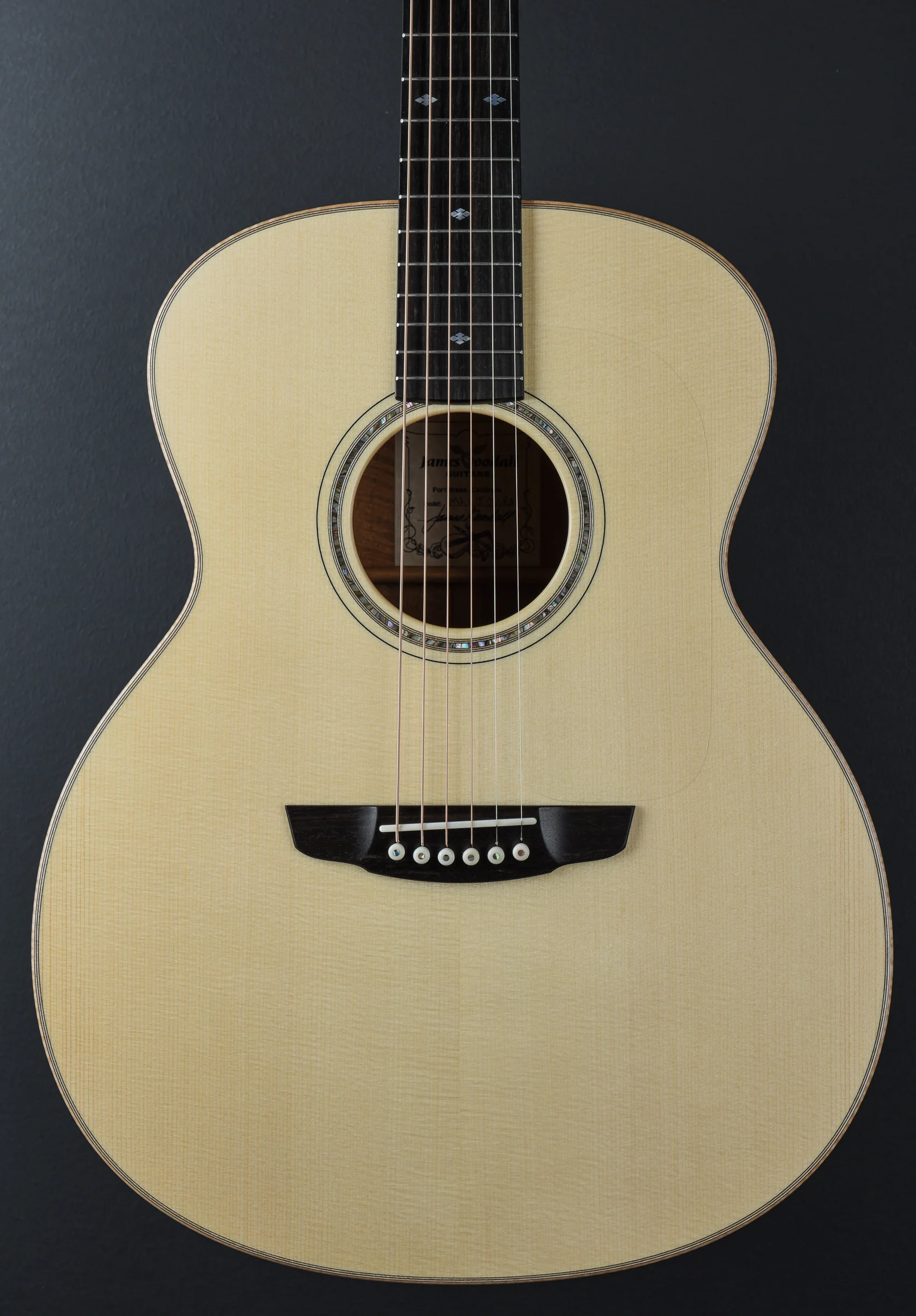 Special Reserve Mahogany Concert Jumbo - Image 2
