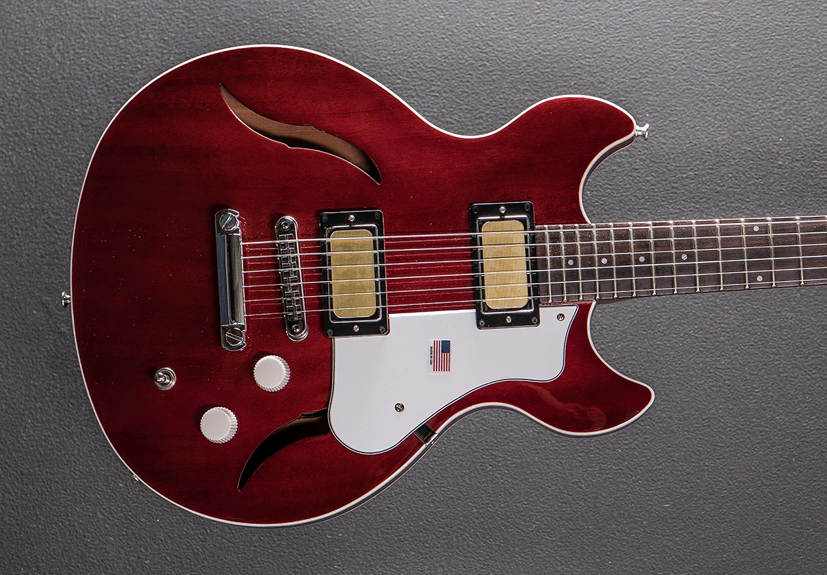 Standard Series Comet - Transparent Red