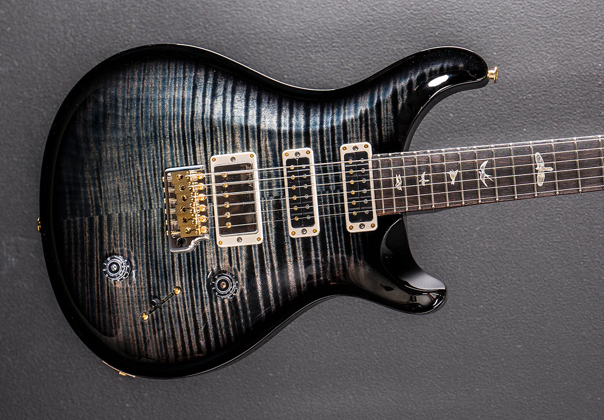 Studio 10 Top - Faded Whale Blue Smokeburst