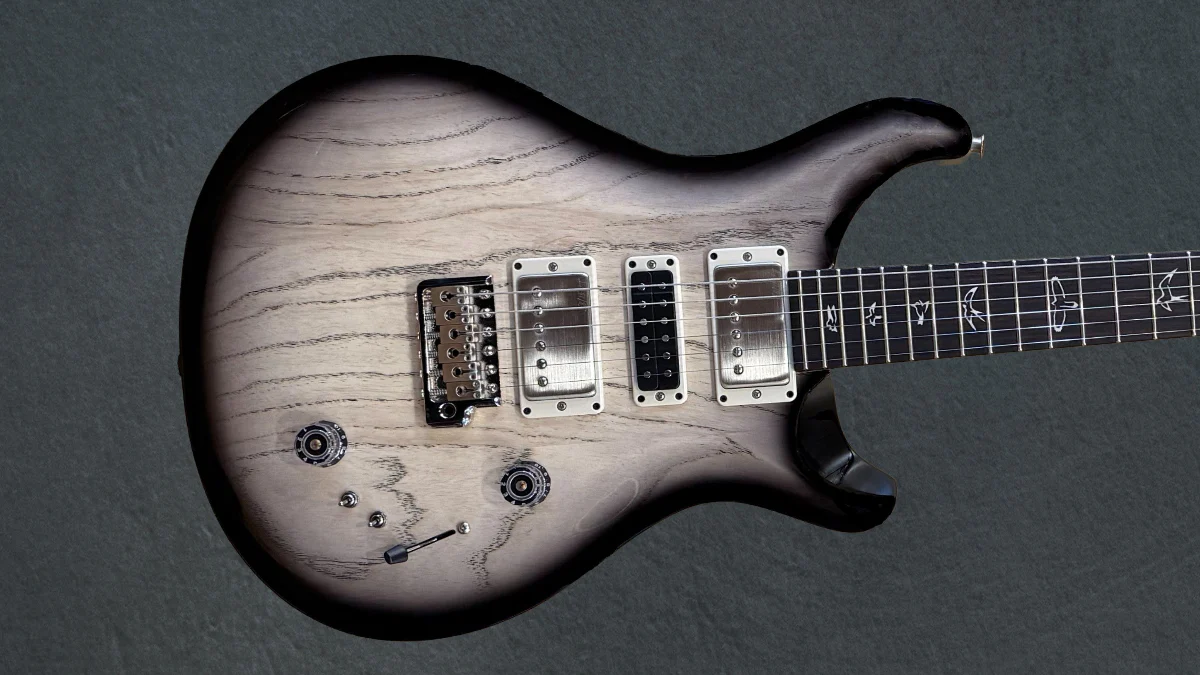 Swamp Ash Special - White Doghair Smokeburst