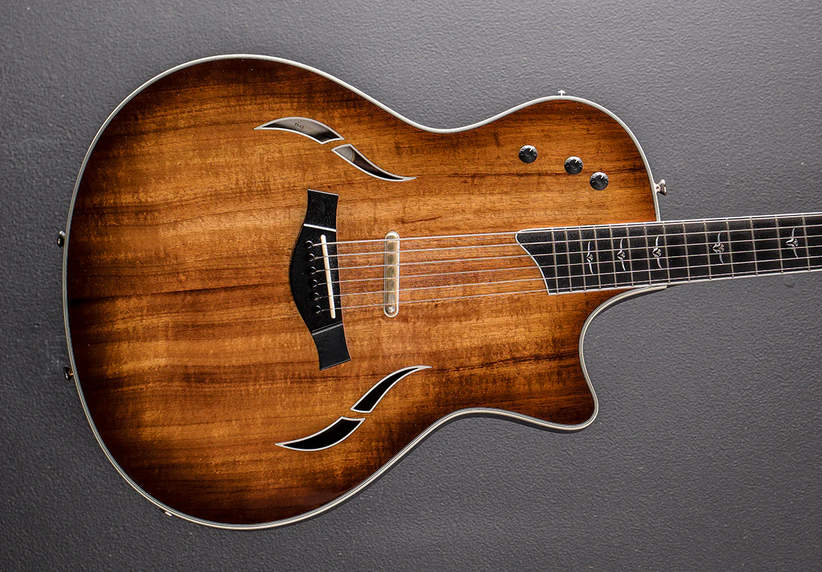 USED T5-C2 Custom Koa '05