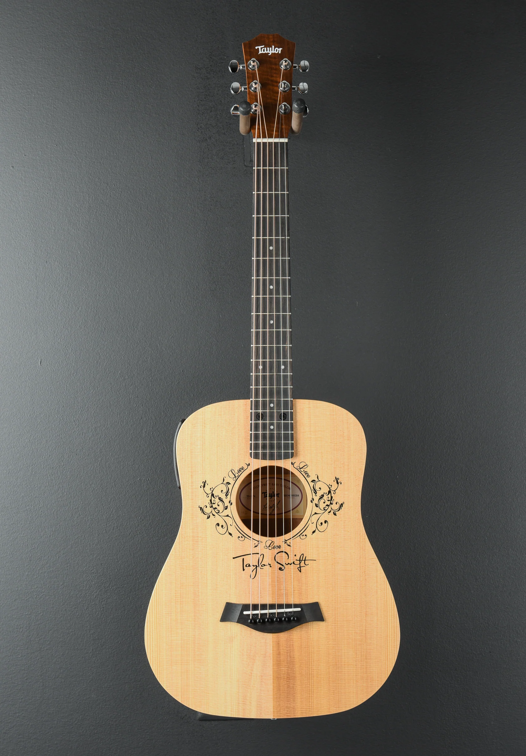 USED Taylor Swift TS-BTE Baby '26 - Image 3
