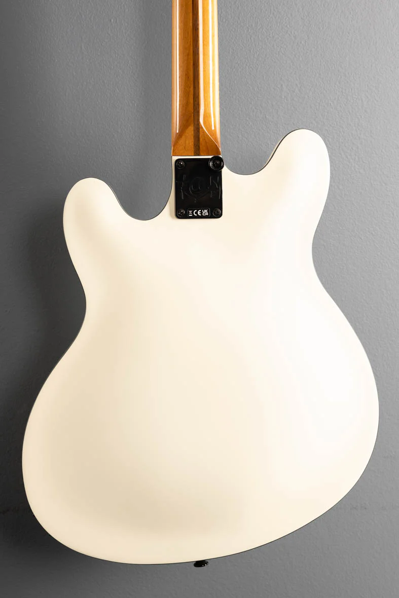 Tom DeLonge Starcaster - Satin Olympic White - Image 4