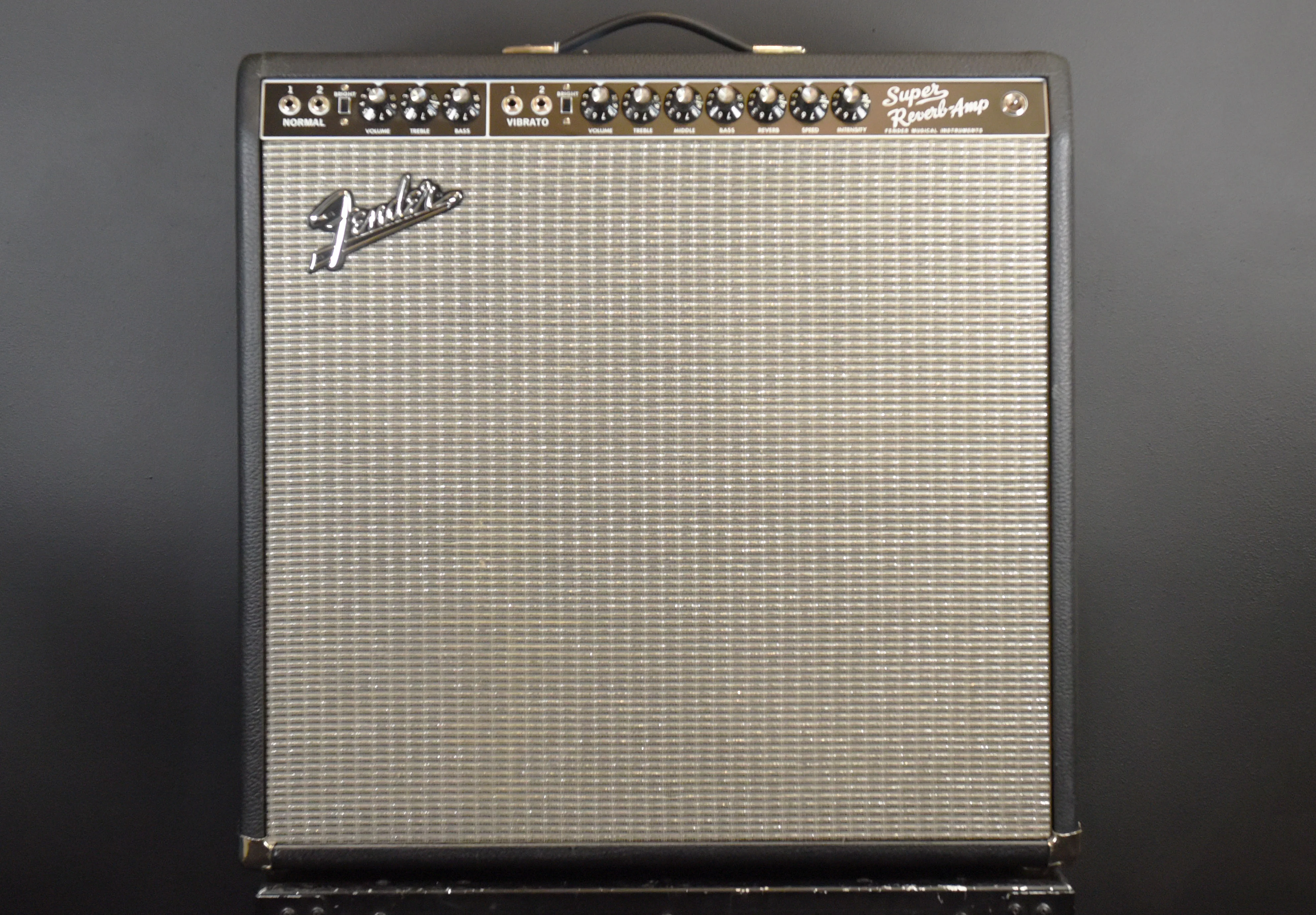 USED '65 Reissue Super Reverb, '01