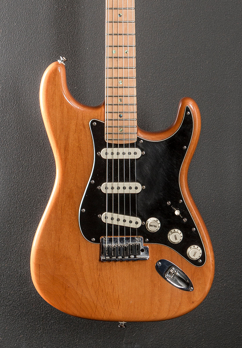 Used American Deluxe Strat '05 - Image 2