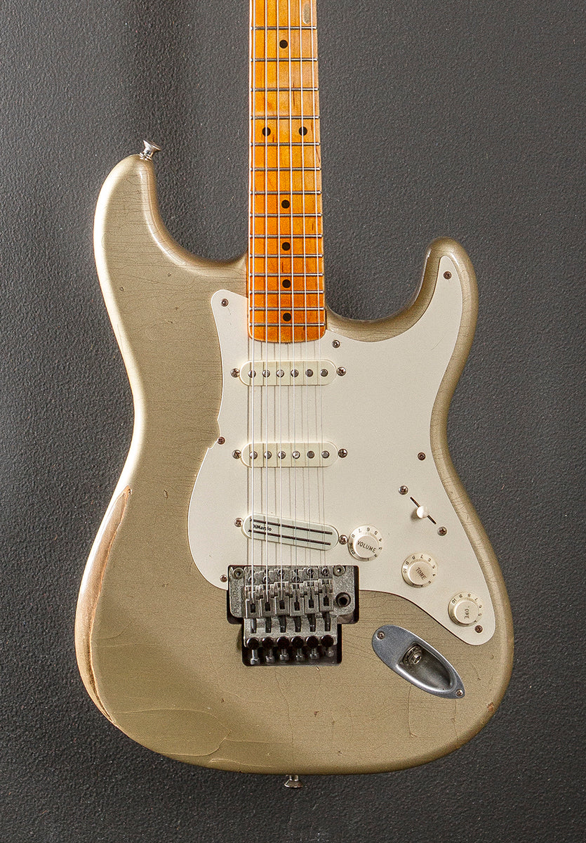 Used Classic Series 50's Strat '06 - Image 2