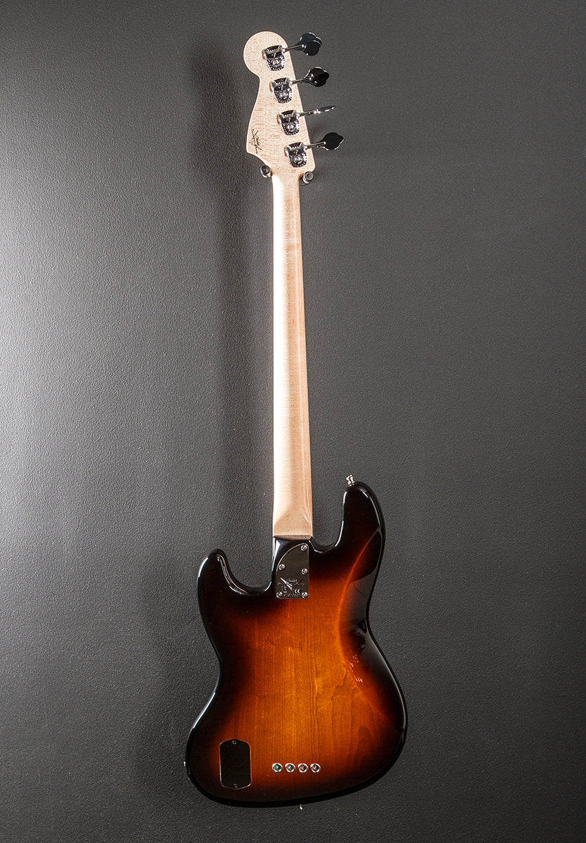 Used Custom Classic Jazz Bass '24 - Image 5