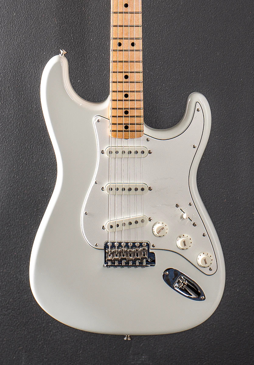 Used Jimi Hendrix Voodoo Child Signature NOS Strat '21 - Image 2