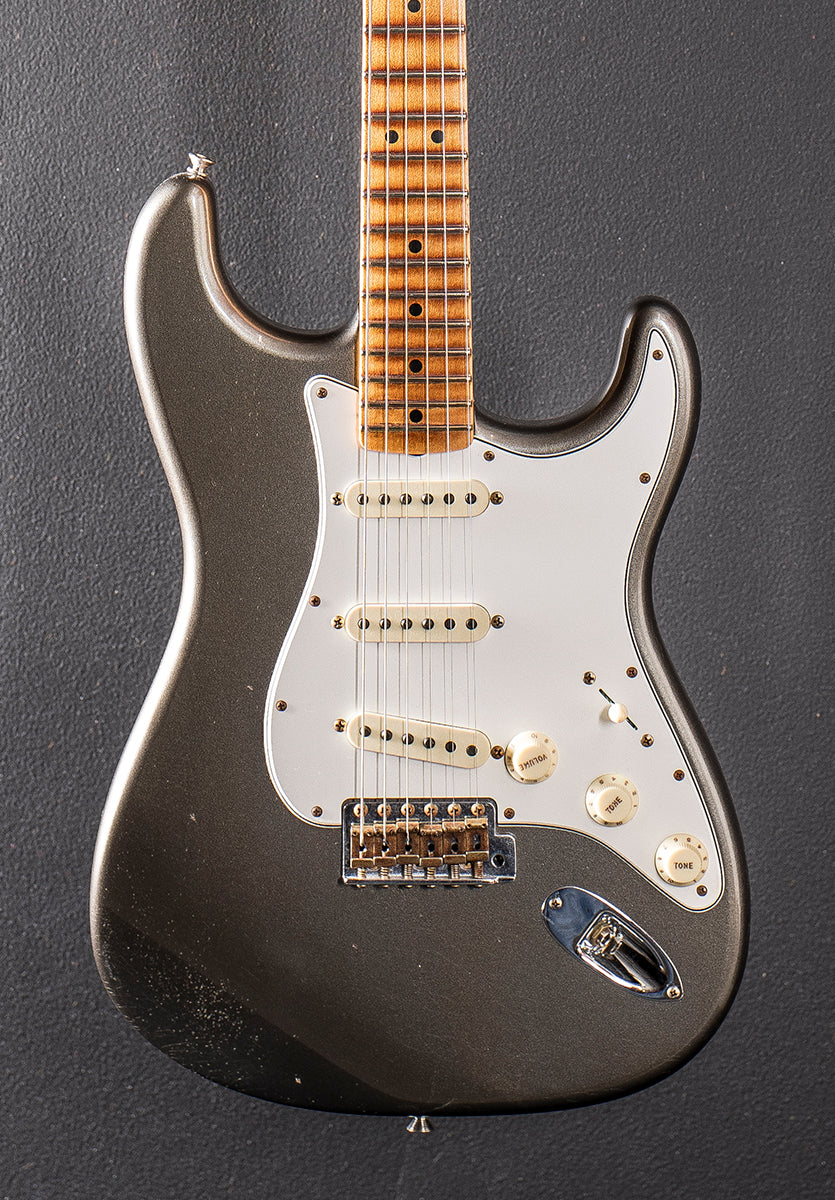 Used Limited Edition 1965 Journeyman Relic Strat '24 - Image 2