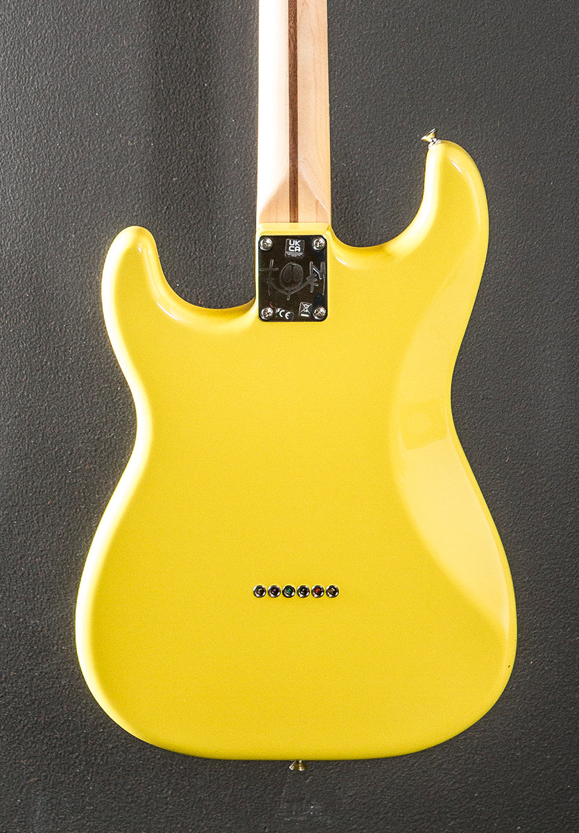 Used Limited Edition Tom DeLonge Strat '23 - Image 4