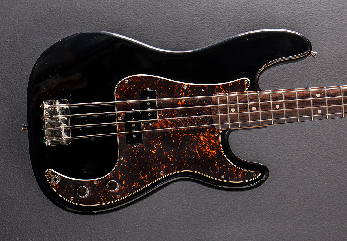 Used Standard Precision Bass '03
