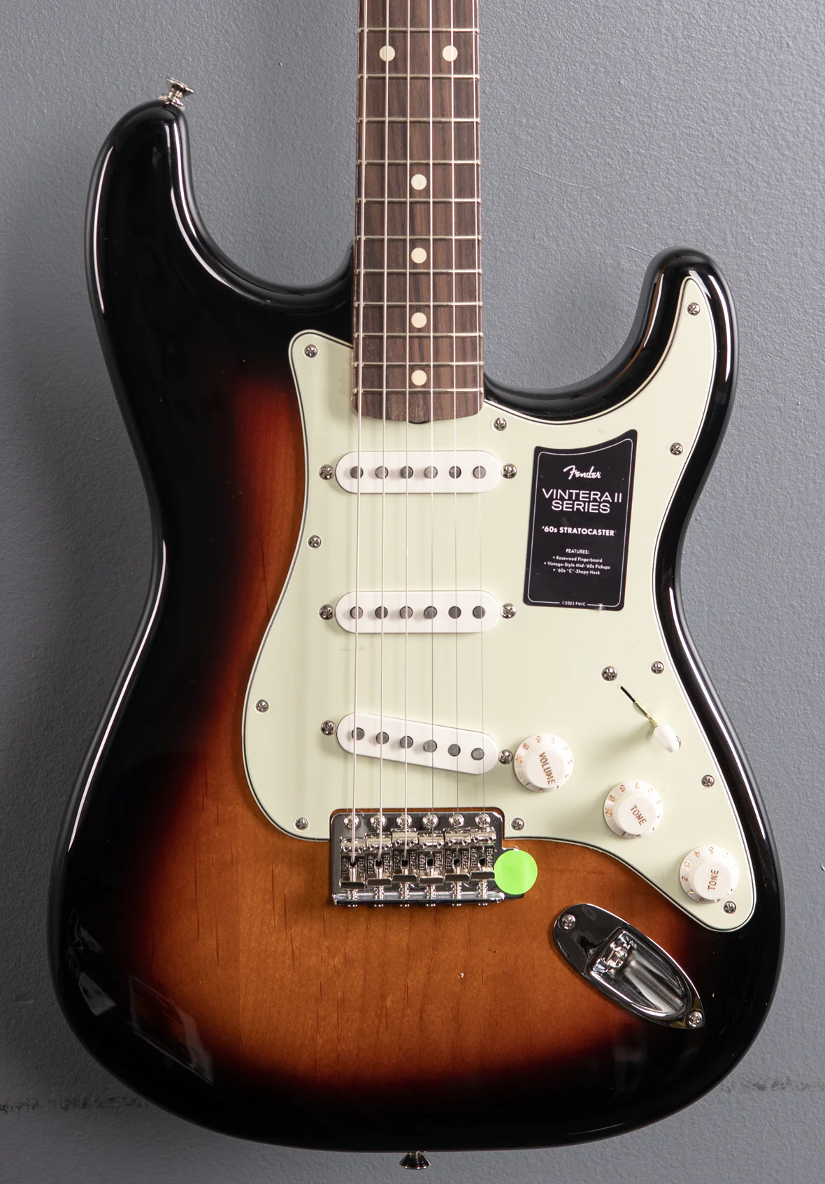 Vintera II 60's Stratocaster - 3 Color Sunburst - Image 2