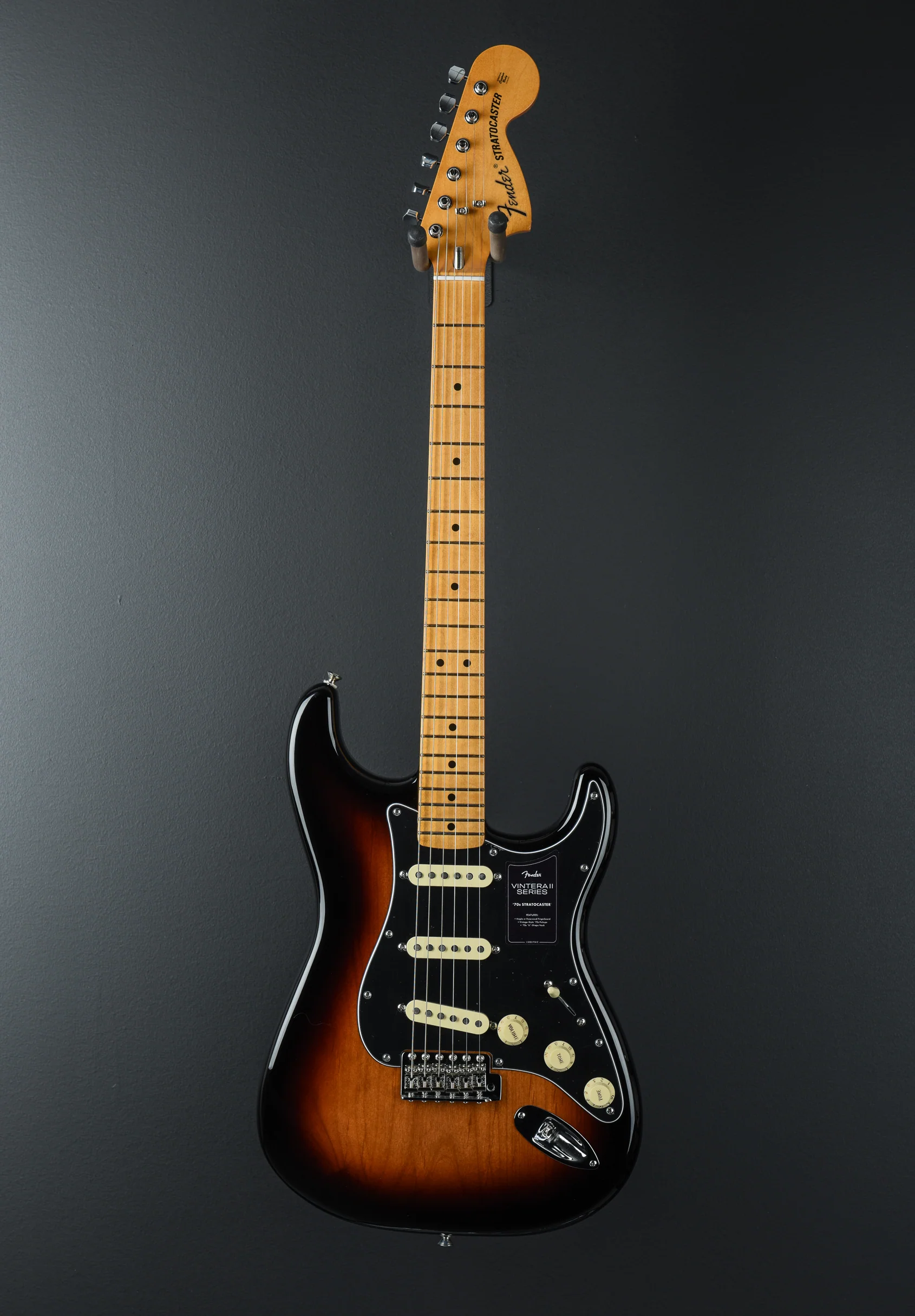 Vintera II 70's Stratocaster - 3 Color Sunburst w/Maple - Image 3