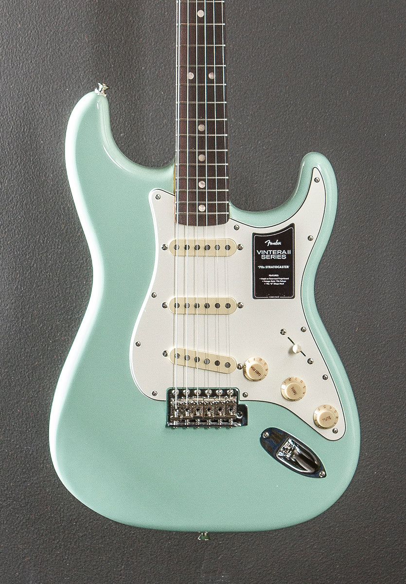 Vintera II 70's Stratocaster - Surf Green w/Rosewood - Image 3