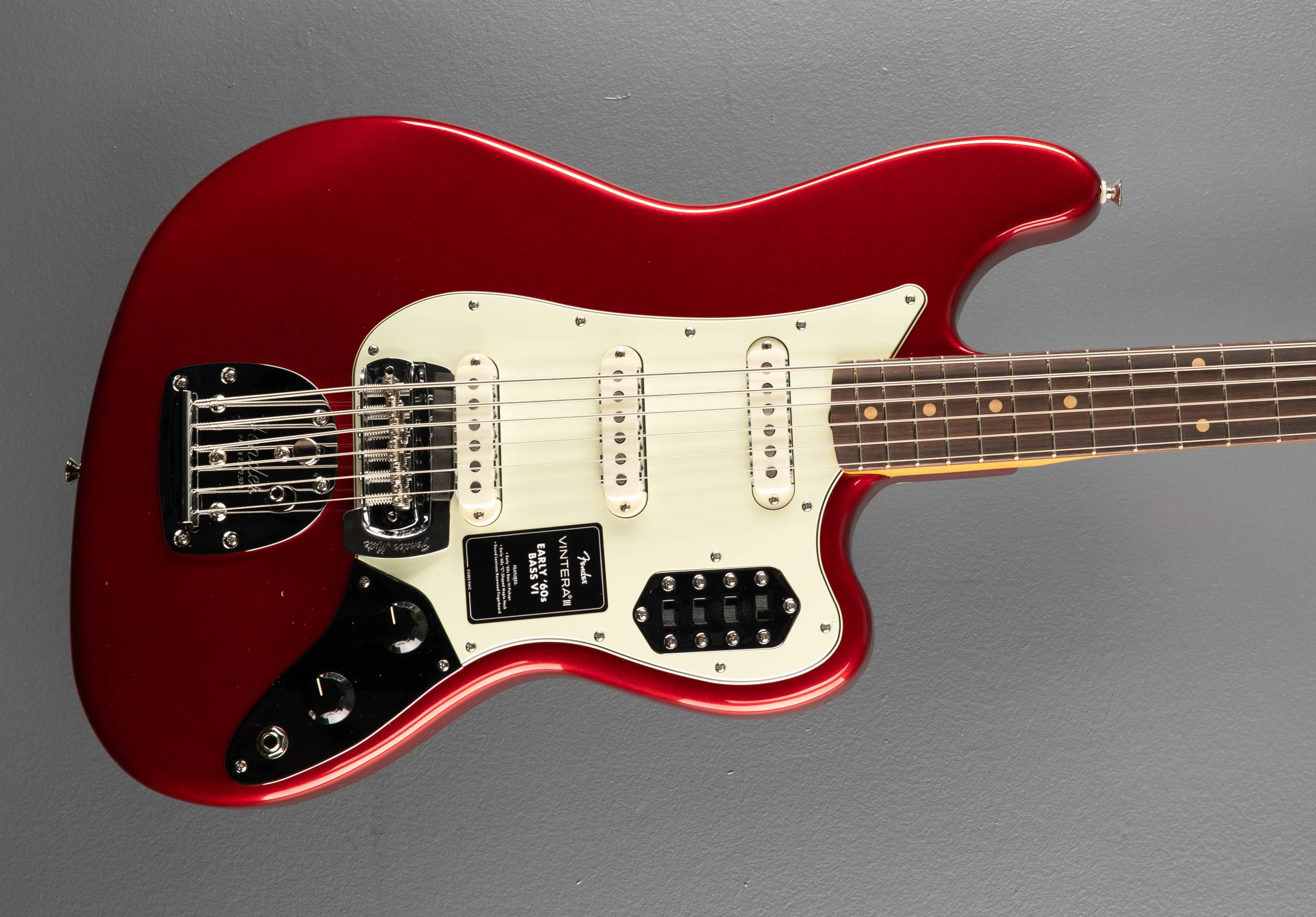 Vintera III Early '60s Bass VI - Candy Apple Red