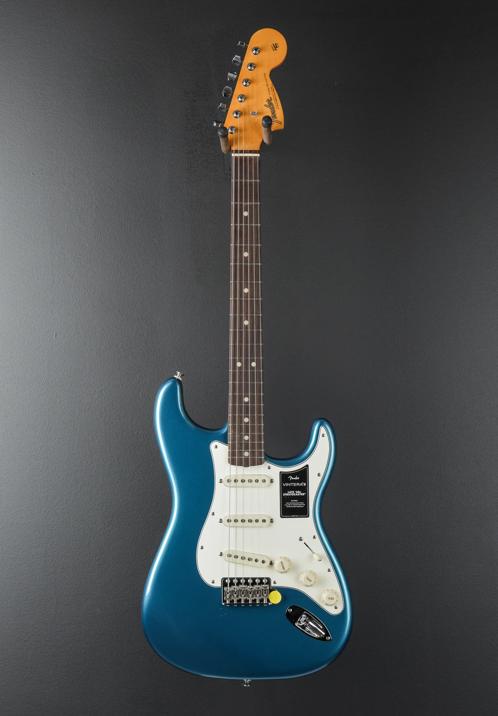 Vintera III Late 60's Stratocaster - Image 3
