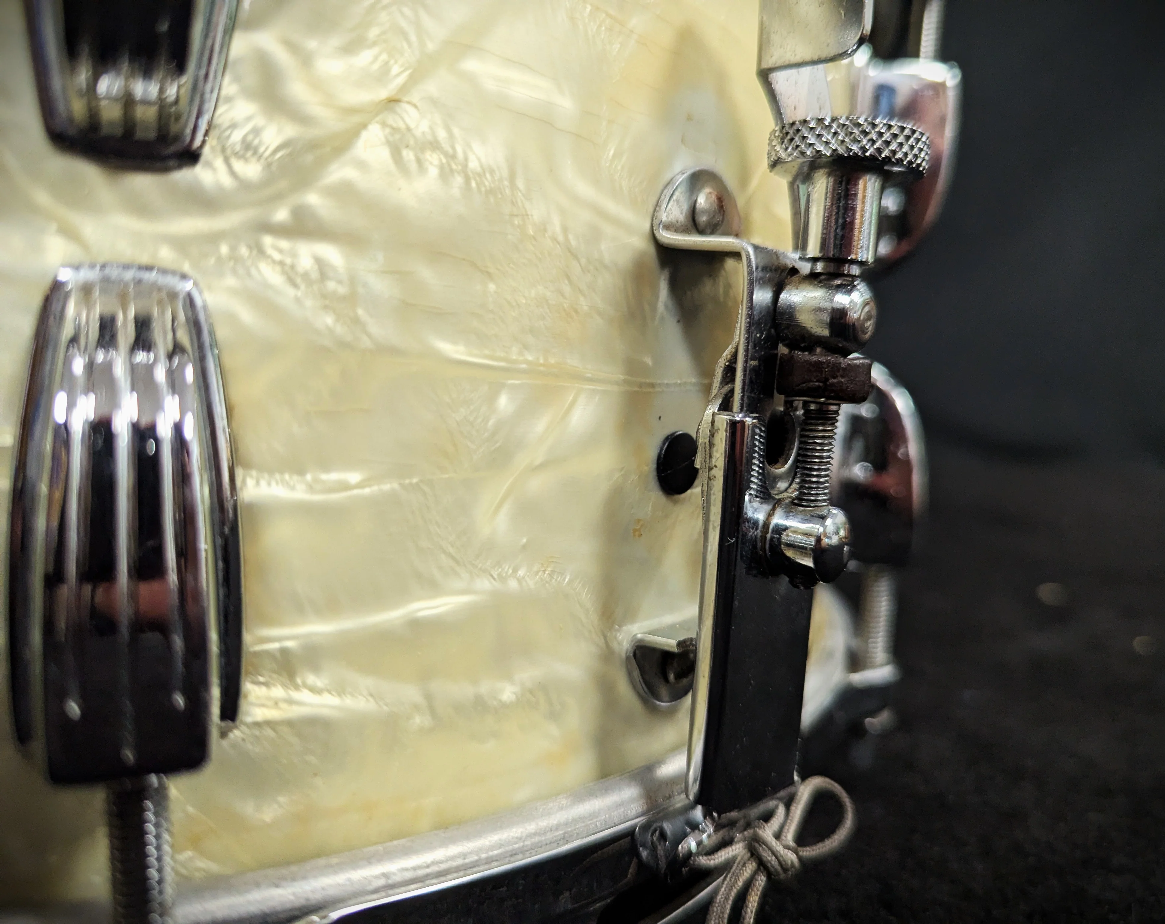 White Marine Pearl Player's Snare Vintage 1960s - Image 3