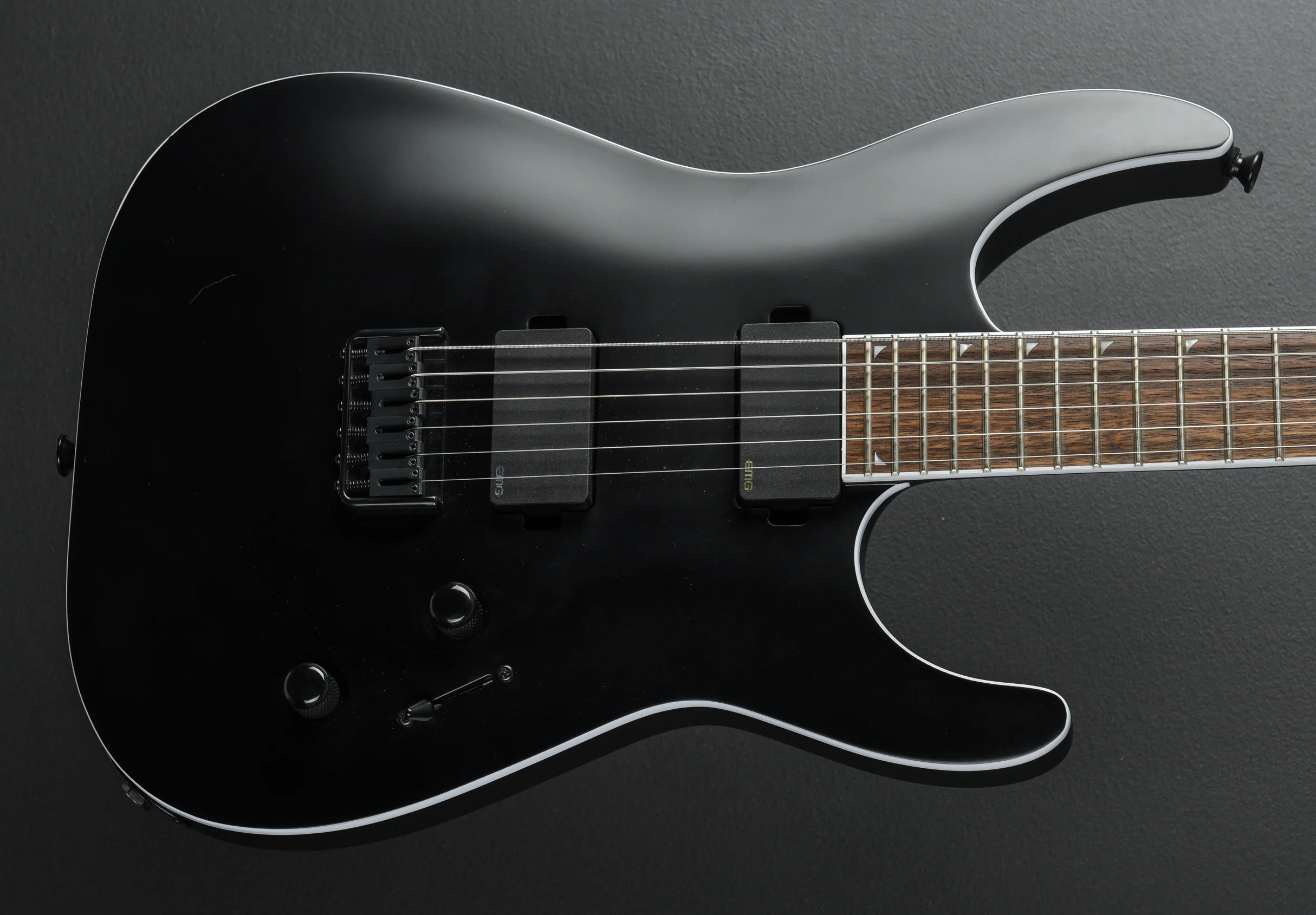 X Series Soloist SLA6 DX Baritone